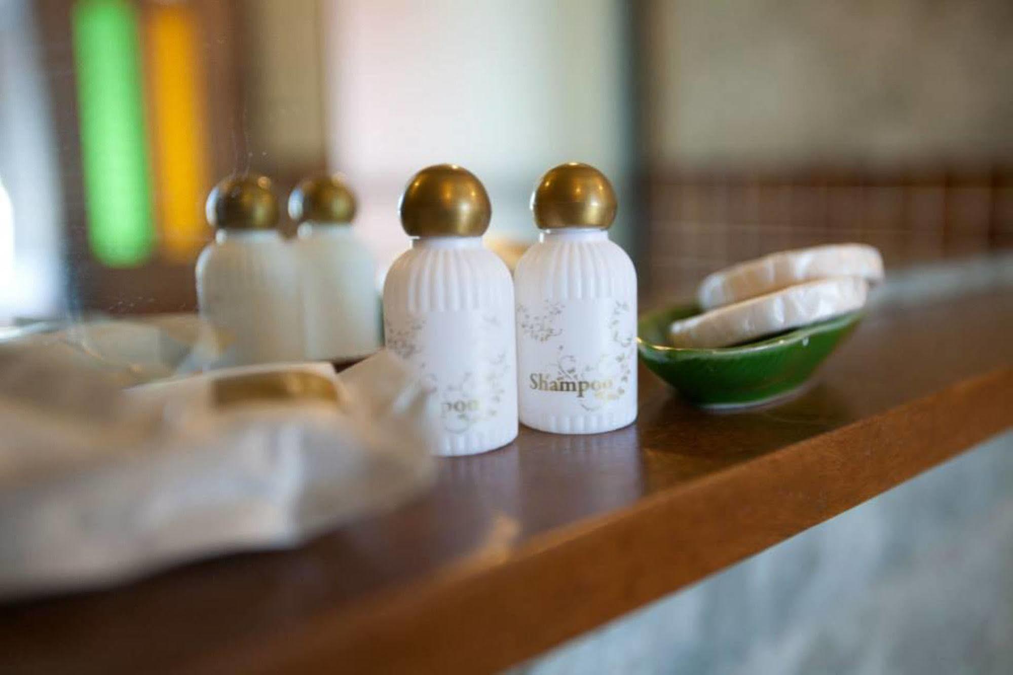 Oyo 233 Sunshine House Hotel Chiang Mai Bagian luar foto